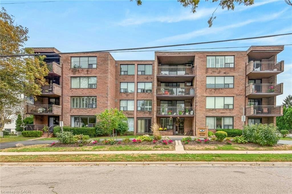 103-28 Robinson Street N, Grimsby, ON, L3M 3C9