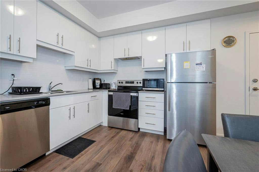 304-251 Northfield Drive E, Waterloo, ON, N2K 0G5 - 7