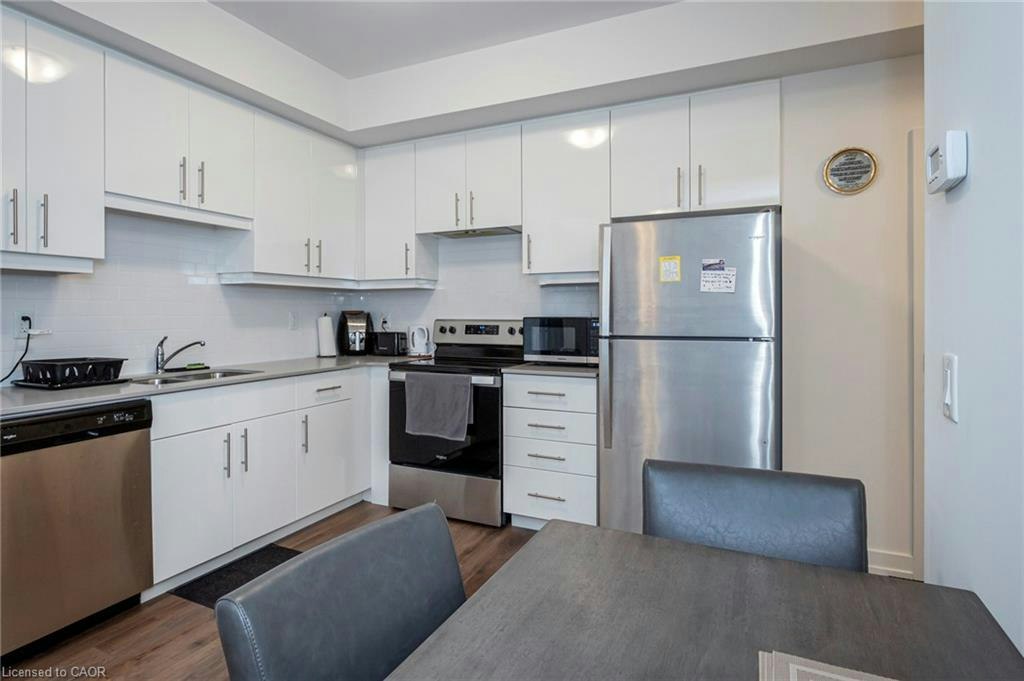 304-251 Northfield Drive E, Waterloo, ON, N2K 0G5 - 8
