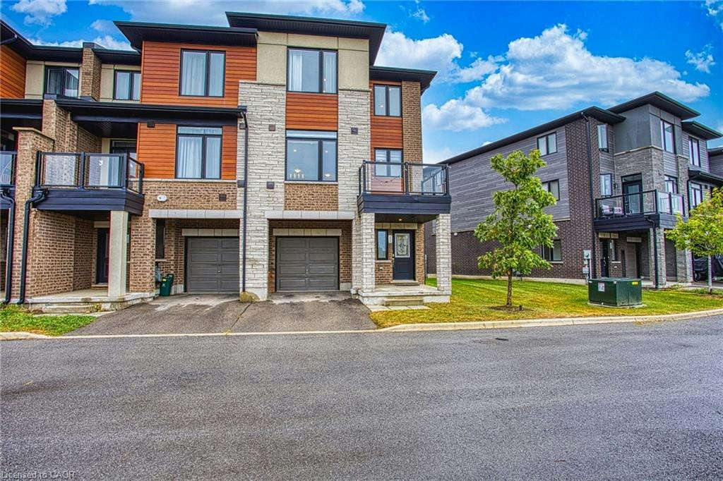 52-590 North Service Road, Hamilton, ON, L8E 0K5
