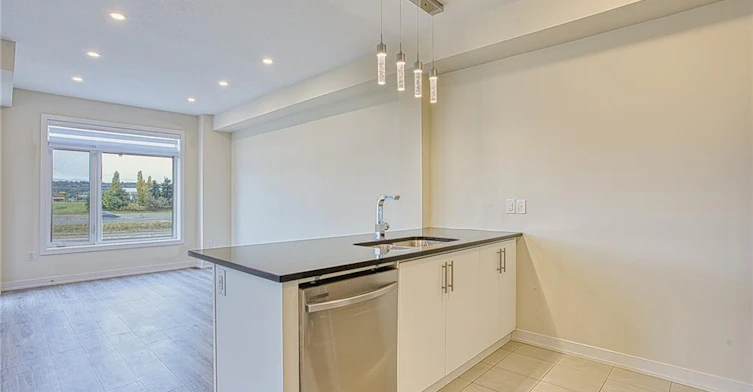52-590 North Service Road, Hamilton, ON, L8E 0K5 - 6