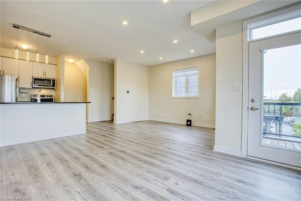 52-590 North Service Road, Hamilton, ON, L8E 0K5 - 12