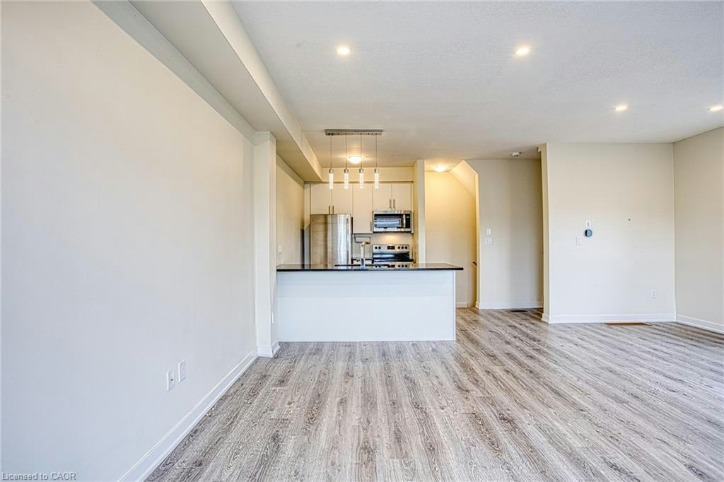 52-590 North Service Road, Hamilton, ON, L8E 0K5 - 11