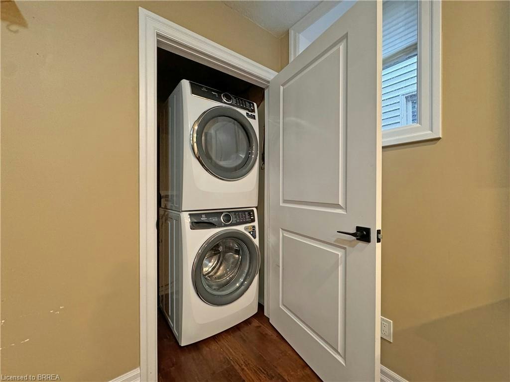 Lower-345 Marlborough Street, Brantford, ON, N3S 4T9 - 9