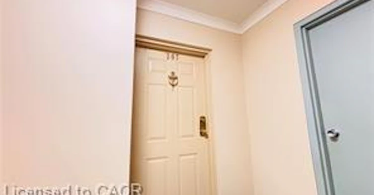 207-300 Keats Way, Waterloo, ON, N2L 6E6 - 10
