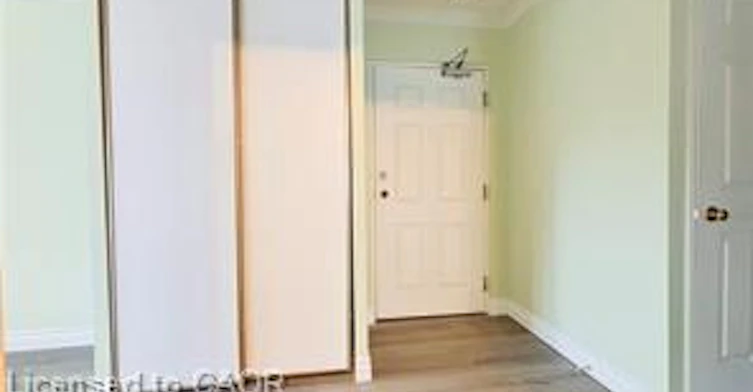 207-300 Keats Way, Waterloo, ON, N2L 6E6 - 19
