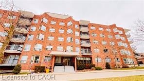 207-300 Keats Way, Waterloo, ON, N2L 6E6 - 2