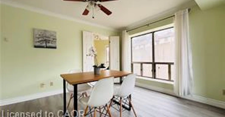 207-300 Keats Way, Waterloo, ON, N2L 6E6 - 24