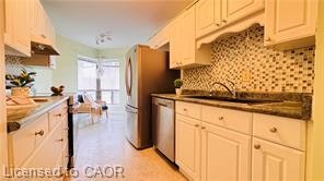 207-300 Keats Way, Waterloo, ON, N2L 6E6 - 22