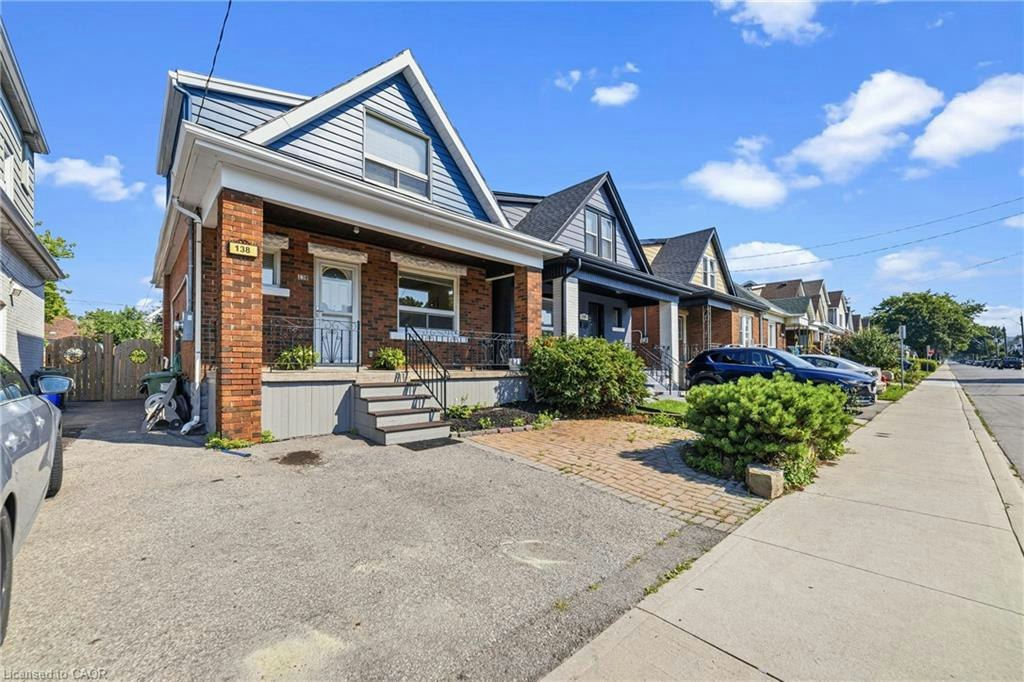 138 Cameron Avenue N, Hamilton, ON, L8H 4Z3 - 2
