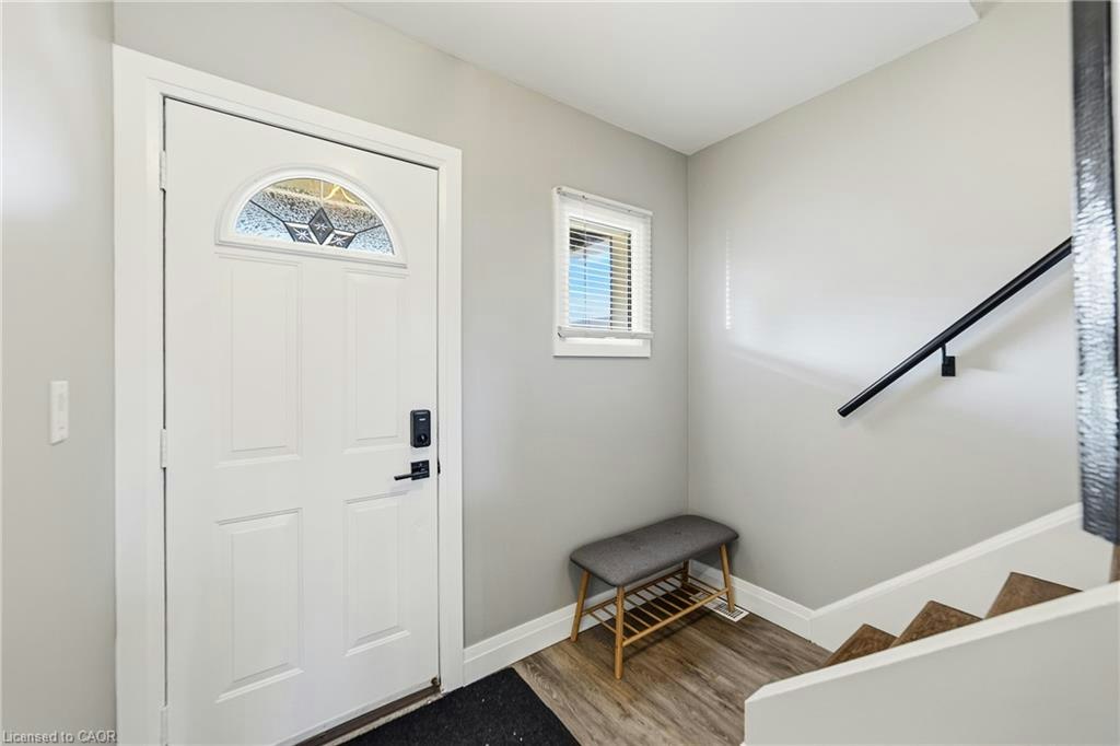 138 Cameron Avenue N, Hamilton, ON, L8H 4Z3 - 4