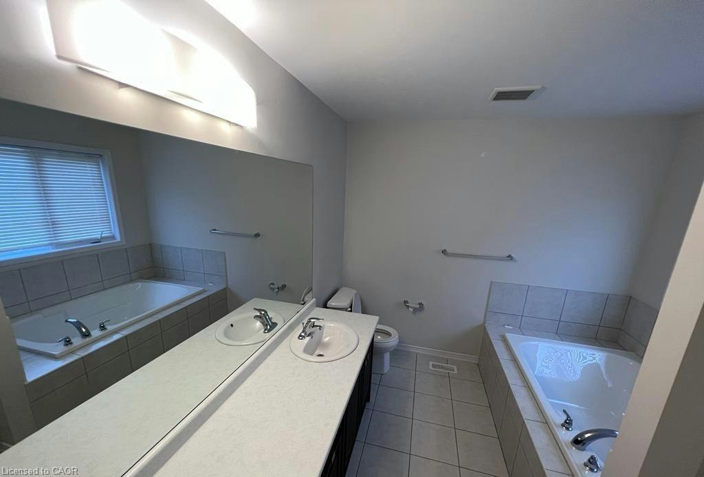 8702 Chickory Trail, Niagara Falls, ON, L2H 2Y6 - 5