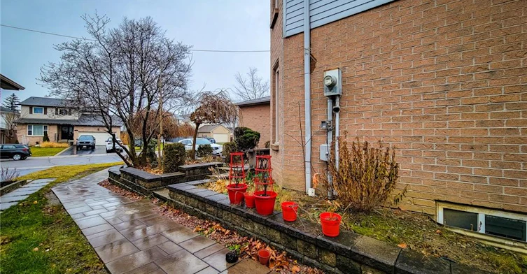 2 Lower-102 Bonaparte Way, Hamilton, ON, L9B 2C9 - 14