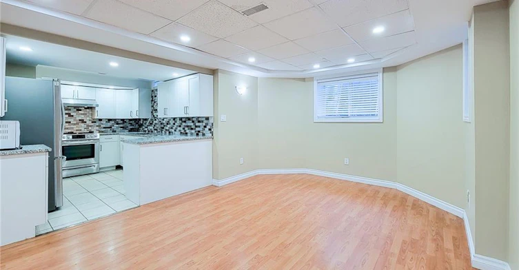 2 Lower-102 Bonaparte Way, Hamilton, ON, L9B 2C9 - 9