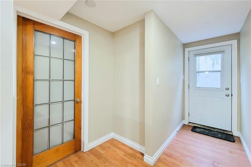 2 Lower-102 Bonaparte Way, Hamilton, ON, L9B 2C9 - 26