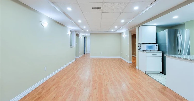 2 Lower-102 Bonaparte Way, Hamilton, ON, L9B 2C9 - 8