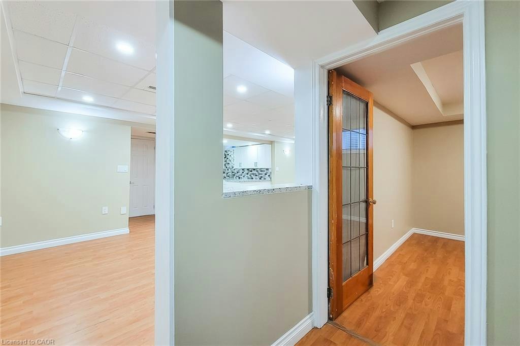 2 Lower-102 Bonaparte Way, Hamilton, ON, L9B 2C9 - 23