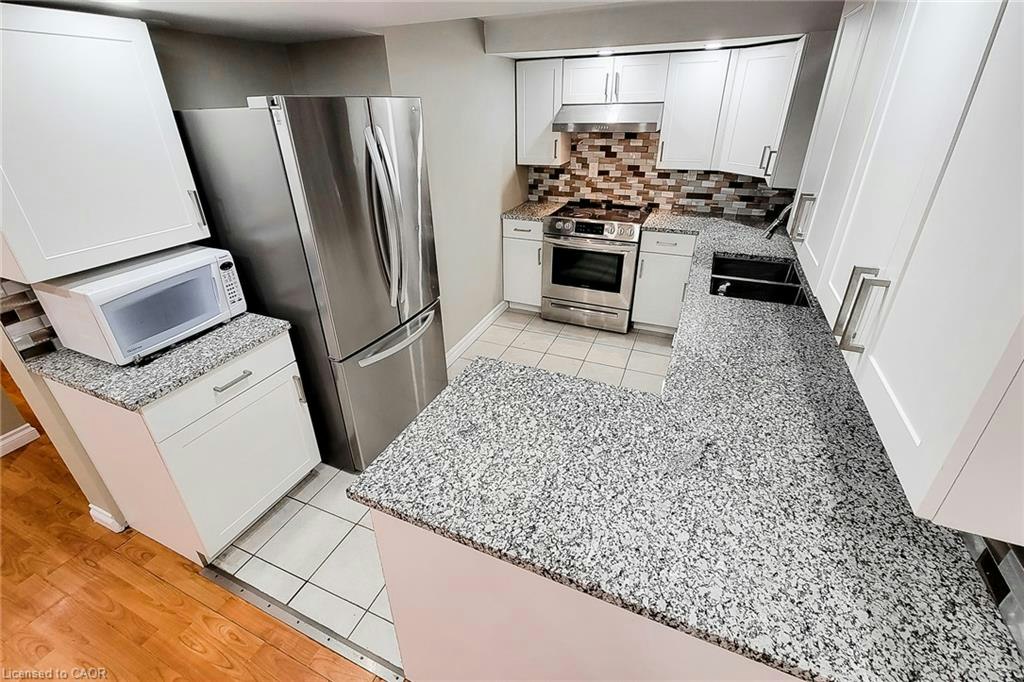 2 Lower-102 Bonaparte Way, Hamilton, ON, L9B 2C9 - 11