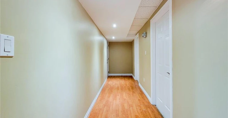 2 Lower-102 Bonaparte Way, Hamilton, ON, L9B 2C9 - 16