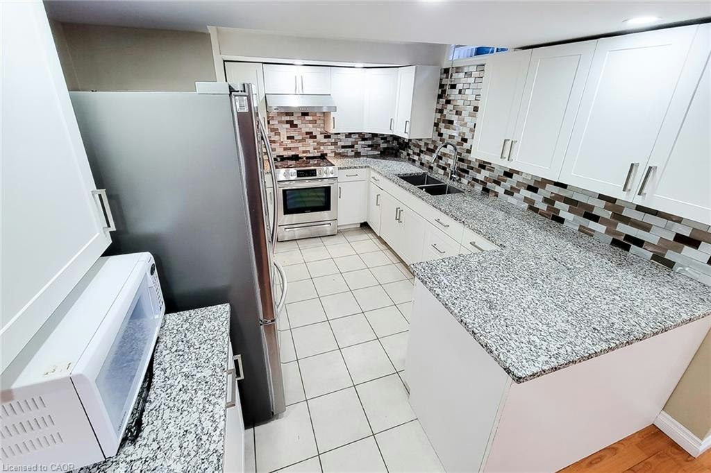 2 Lower-102 Bonaparte Way, Hamilton, ON, L9B 2C9 - 12