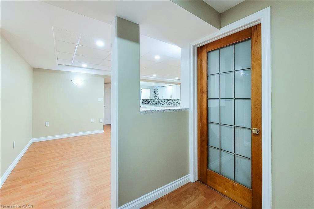 2 Lower-102 Bonaparte Way, Hamilton, ON, L9B 2C9 - 5