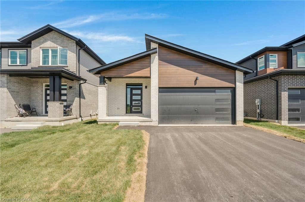 52 Moon Crescent, Cambridge, ON, N1S 5A7