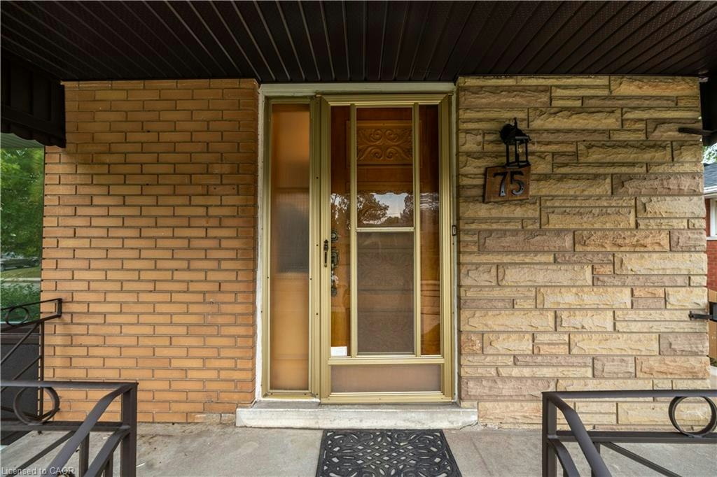 75 Purdy Crescent, Hamilton, ON, L9A 3B4 - 3