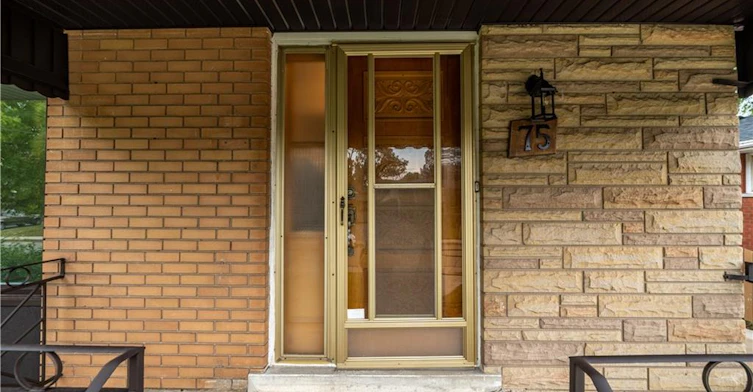 75 Purdy Crescent, Hamilton, ON, L9A 3B4 - 3