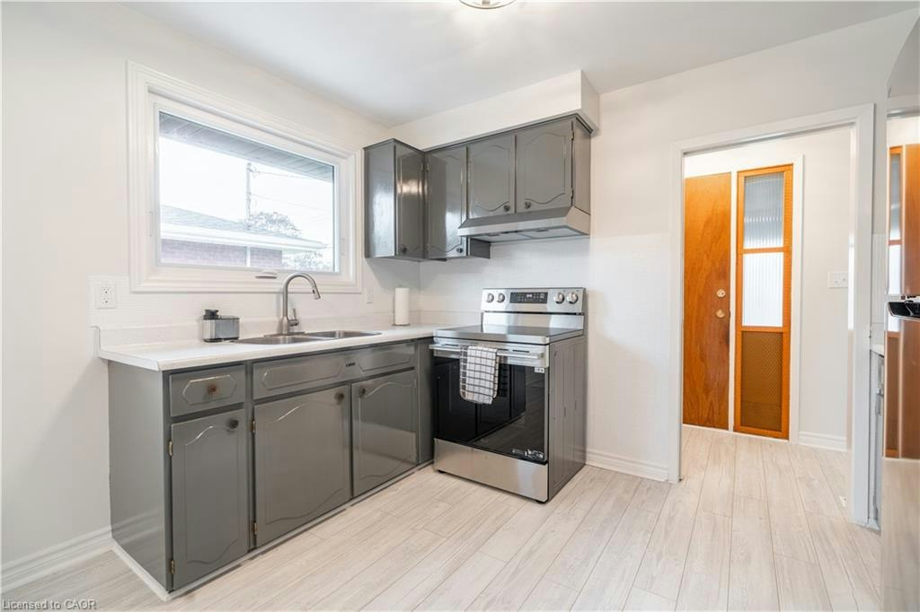 75 Purdy Crescent, Hamilton, ON, L9A 3B4 - 16