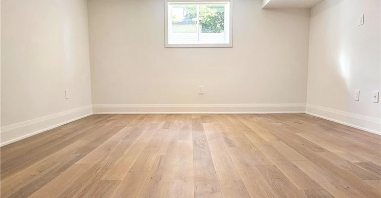 LOWER-115 Chesley Street, Hamilton, ON, L9C 3V9 - 3
