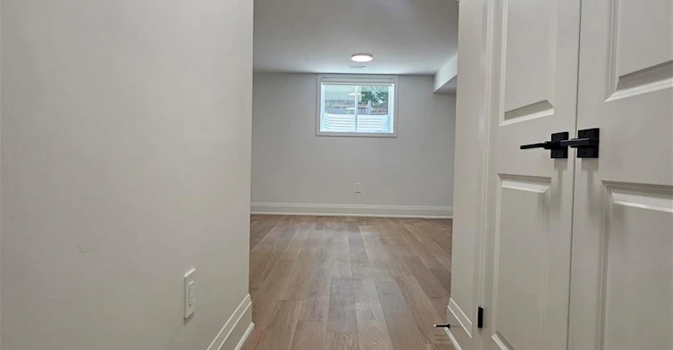 LOWER-115 Chesley Street, Hamilton, ON, L9C 3V9 - 13