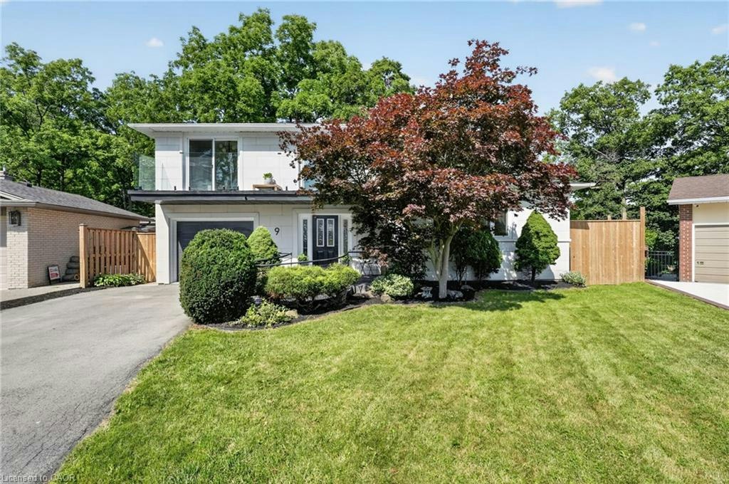 9 Leslie Drive, Hamilton, ON, L8G 2P6