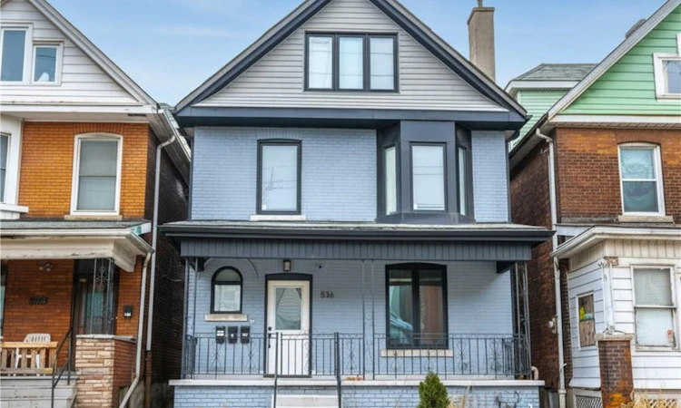536 Cannon Street E