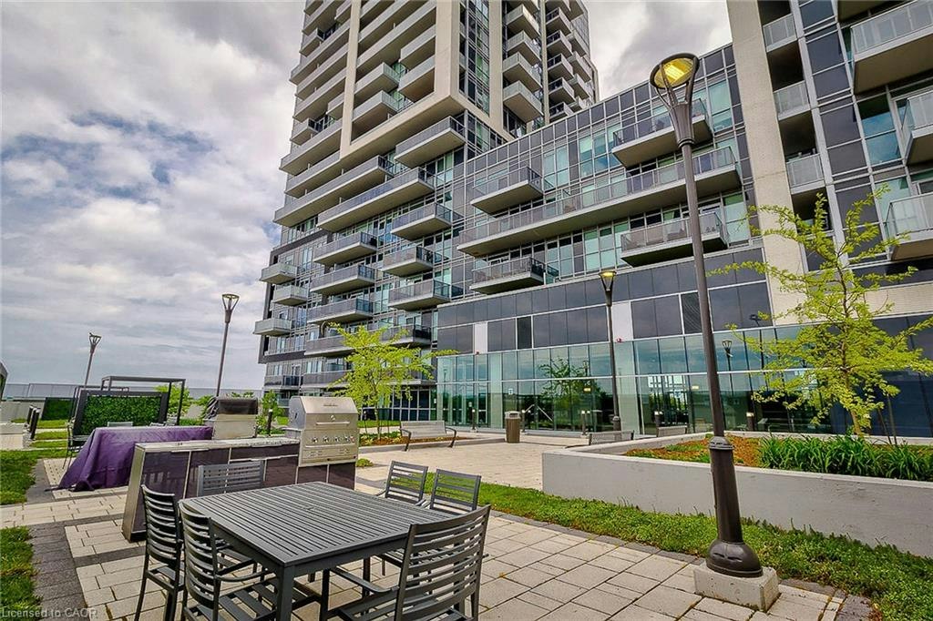 1810-2093 Fairview Street, Burlington, ON, L7R 0E6 - 32