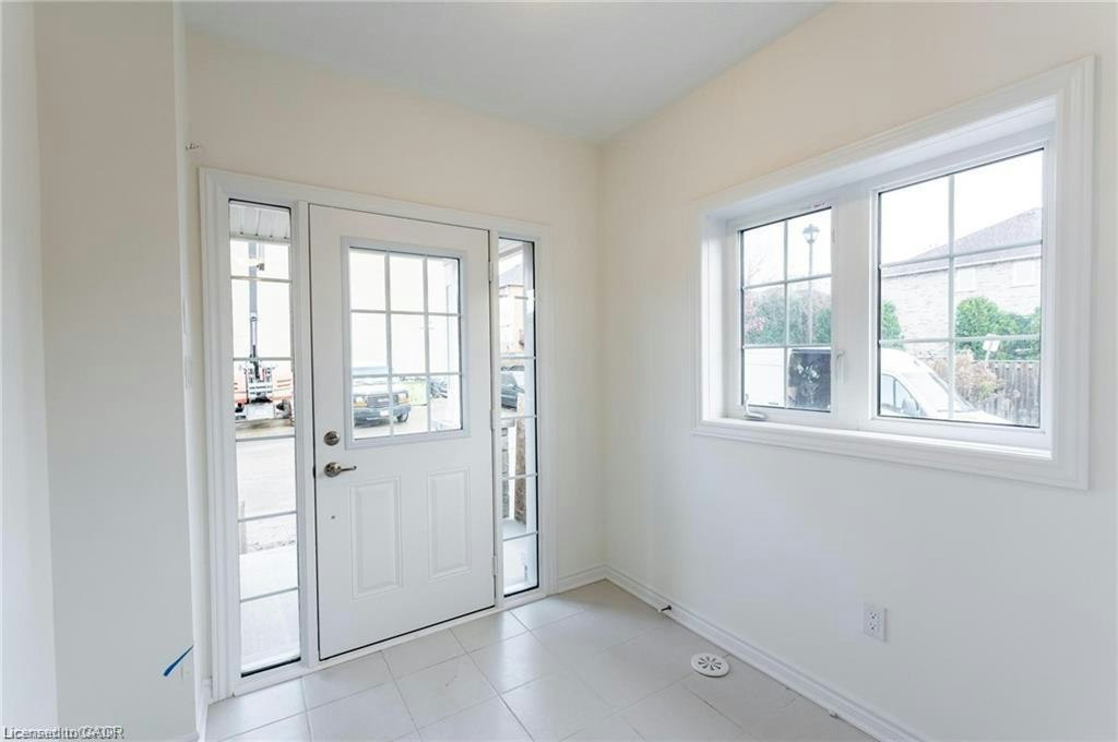 46-305 Garner Road W, Hamilton, ON, L9G 3K9 - 2