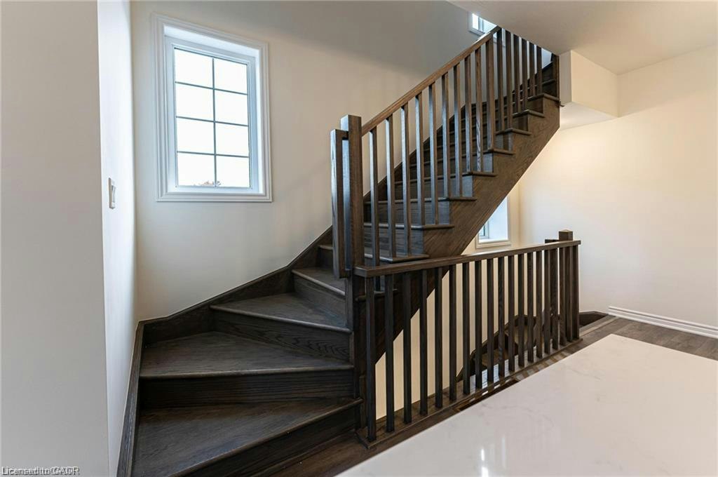 46-305 Garner Road W, Hamilton, ON, L9G 3K9 - 9