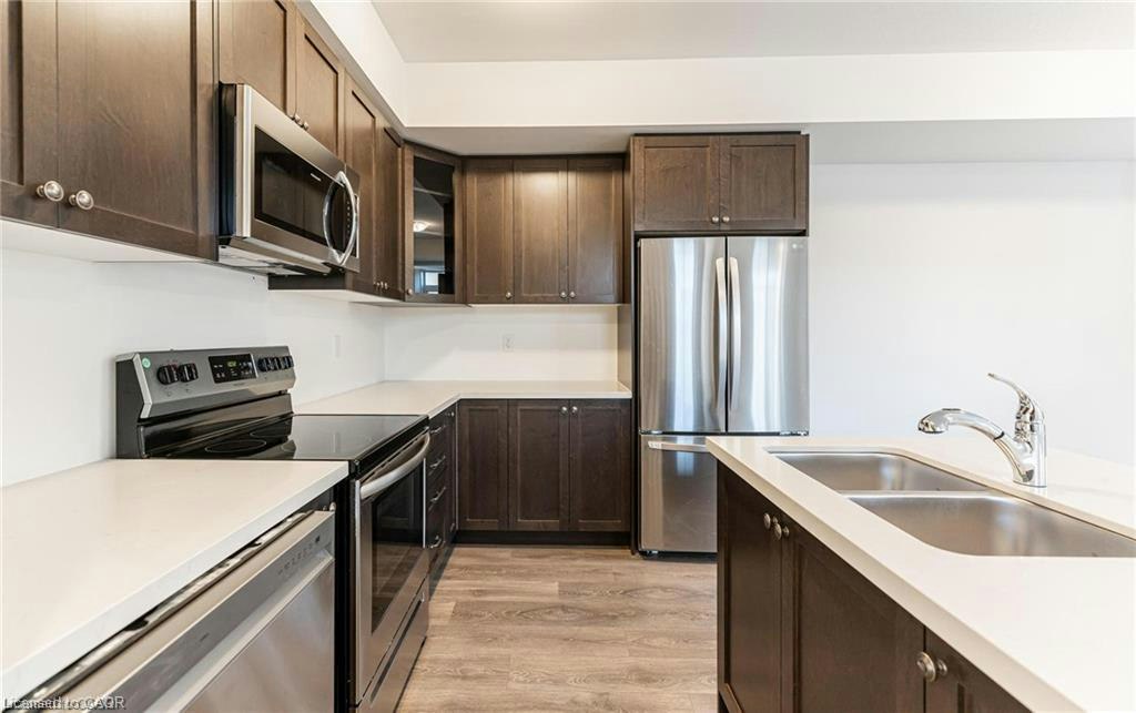 46-305 Garner Road W, Hamilton, ON, L9G 3K9 - 4