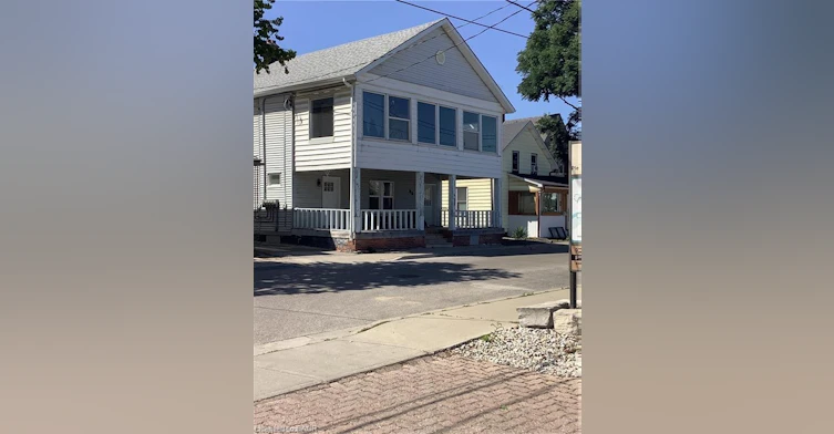 4-90 Kent Street S, Norfolk County, ON, N3Y 2X9