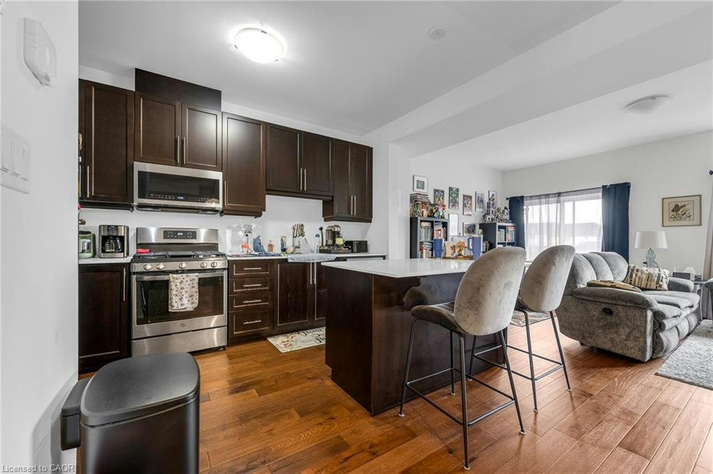 4879 Connor Drive, Lincoln, ON, L3J 0S2 - 2