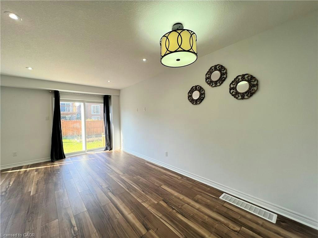 46 Renfrew Street, Kitchener, ON, N2R 0G5 - 25