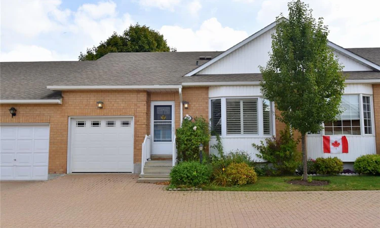 157 Silverbirch Boulevard