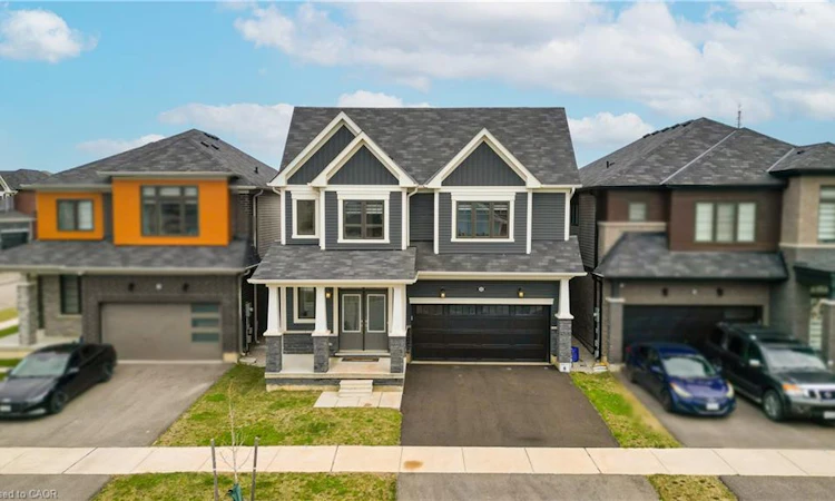 22 Oaktree Drive