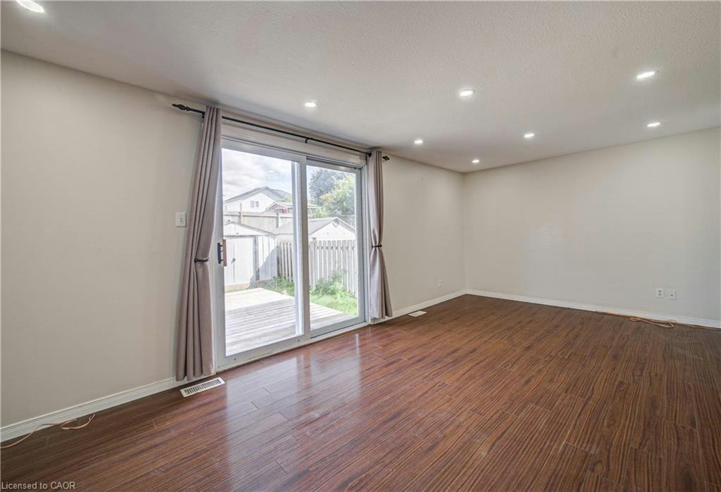 Upper-155 Highbrook Street, Kitchener, ON, N2E 3P5 - 16
