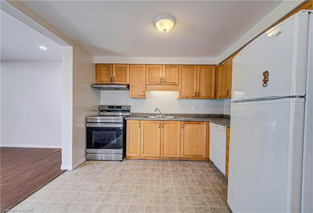 Upper-155 Highbrook Street, Kitchener, ON, N2E 3P5 - 10