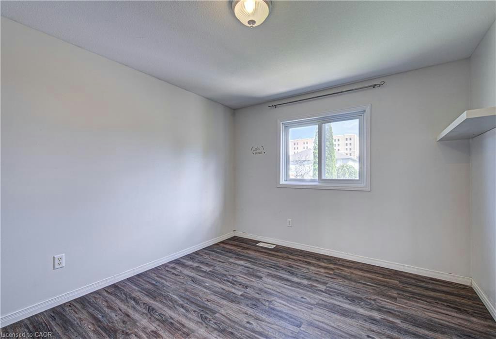 Upper-155 Highbrook Street, Kitchener, ON, N2E 3P5 - 26