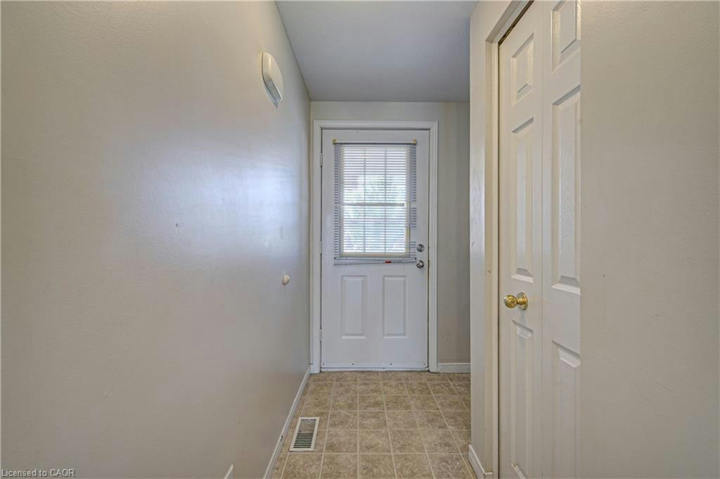 Upper-155 Highbrook Street, Kitchener, ON, N2E 3P5 - 5