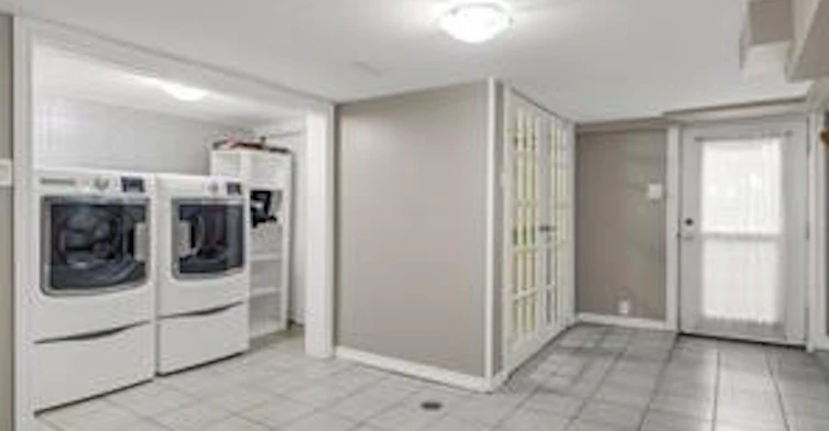 214 Lovers Lane, Hamilton, ON, L9G 1G8 - 27