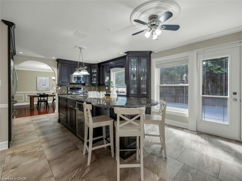 214 Lovers Lane, Hamilton, ON, L9G 1G8 - 6