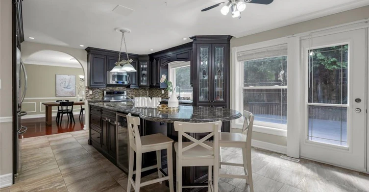 214 Lovers Lane, Hamilton, ON, L9G 1G8 - 6