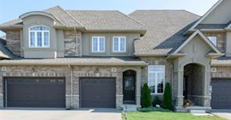 28 Madonna Drive, Hamilton, ON, L9B 0H1